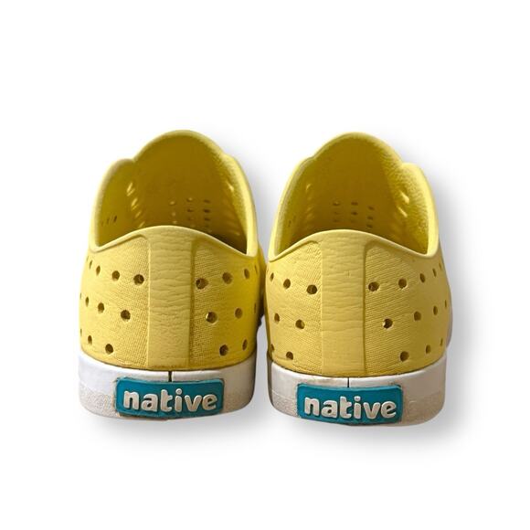 Native Shoes Jefferson Slip On Shoes Kids Size J1 Banana Yellow/White - Picture 4 of 5